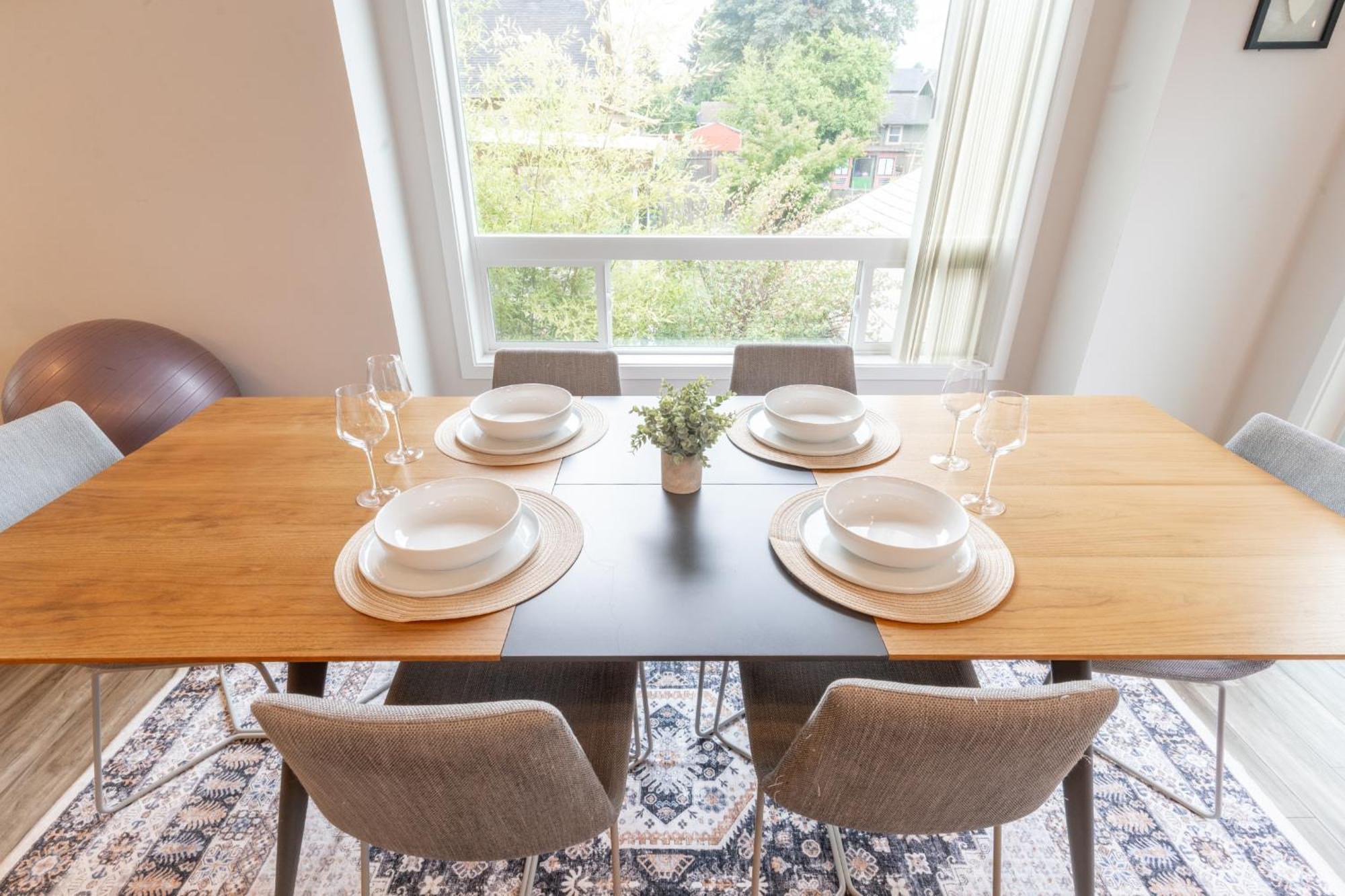 Comfy Family Home, Walkable Neighborhood + Patio! 波特蘭 外观 照片